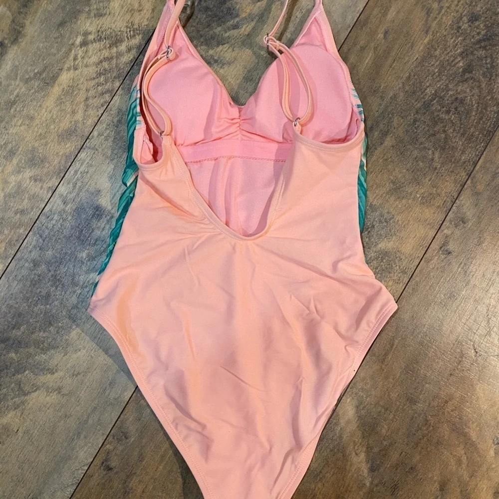 XHILARATION Palm Frond One Piece Swimsuit, Size S